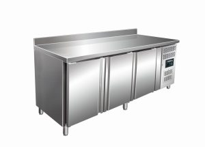 SARO Cooling table with 3 doors and backsplash,
model KYLJA 3200 TN